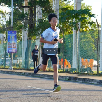 Runner Photo 1616419