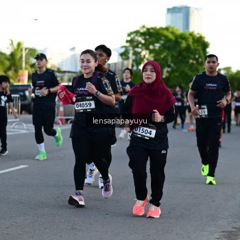 Runner Photo 1616428