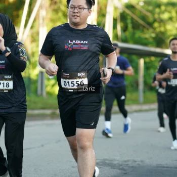 Runner Photo 1616444
