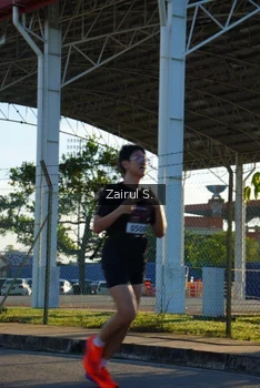 Runner Photo 1616449