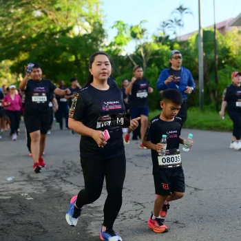 Runner Photo 1616459
