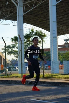 Runner Photo 1616489