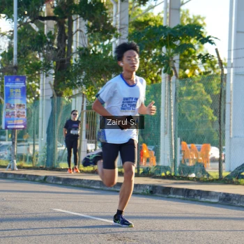 Runner Photo 1616510
