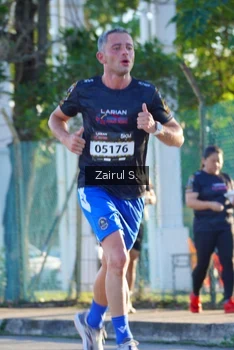 Runner Photo 1616516