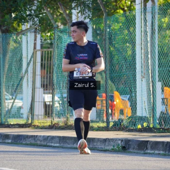 Runner Photo 1616559