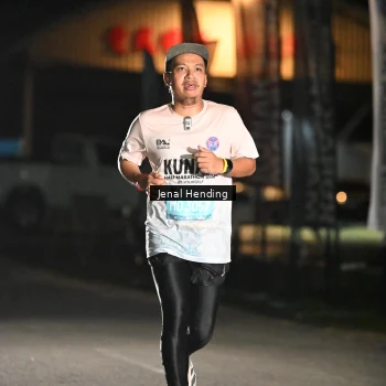 Runner Photo 1616578