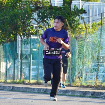 Runner Photo 1616581