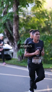 Runner Photo 1616604