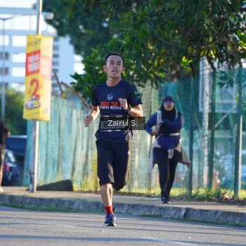 Runner Photo 1616631