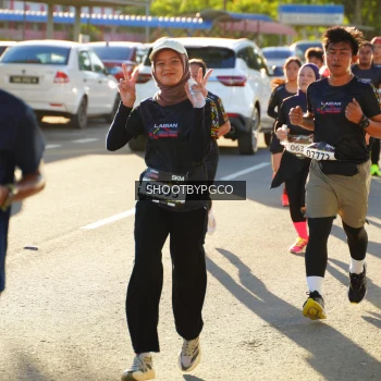 Runner Photo 1616735