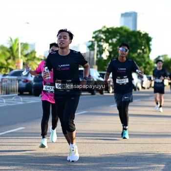 Runner Photo 1616832