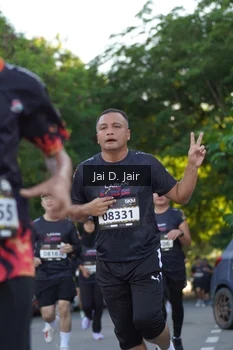Runner Photo 1616942