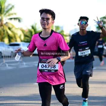 Runner Photo 1616979