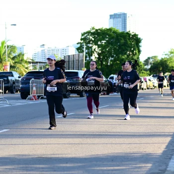 Runner Photo 1617064