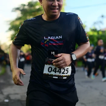 Runner Photo 1617095