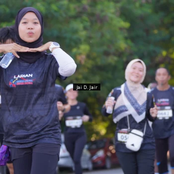 Runner Photo 1617193