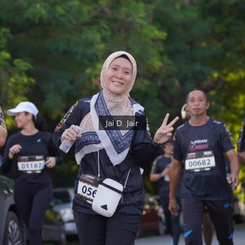 Runner Photo 1617194