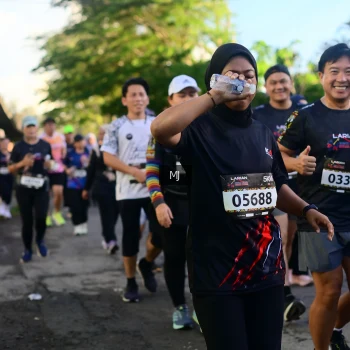 Runner Photo 1617212