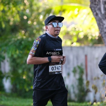 Runner Photo 1617222
