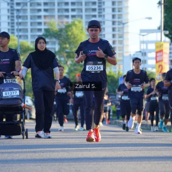 Runner Photo 1617287