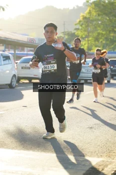 Runner Photo 1617376