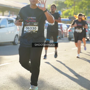 Runner Photo 1617426