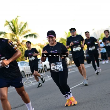 Runner Photo 1617484