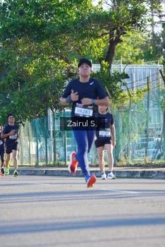 Runner Photo 1617492