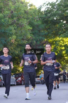 Runner Photo 1617544