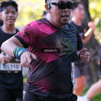 Runner Photo 1617622