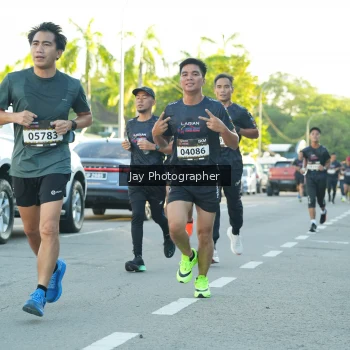 Runner Photo 1617655