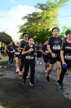 Runner Photo 1617718