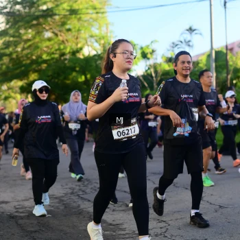Runner Photo 1617947