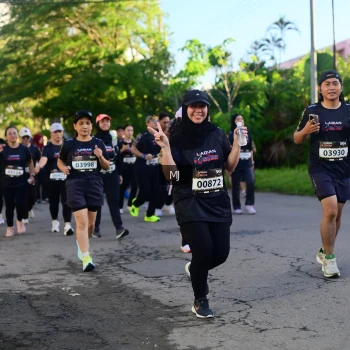 Runner Photo 1618012