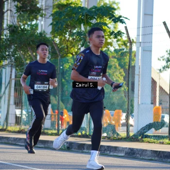 Runner Photo 1618016