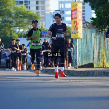 Runner Photo 1618078