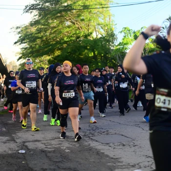 Runner Photo 1618086