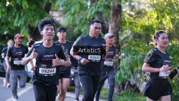 Runner Photo 1618119
