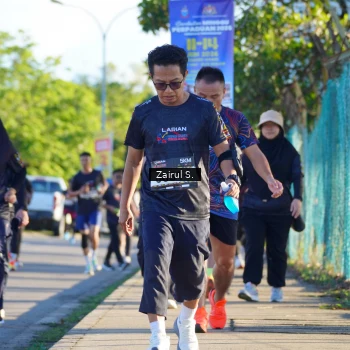 Runner Photo 1618154