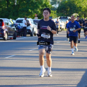 Runner Photo 1618214