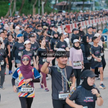 Runner Photo 1618225