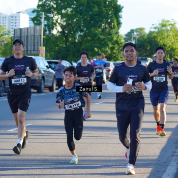 Runner Photo 1618322