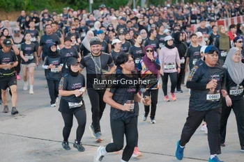 Runner Photo 1618324