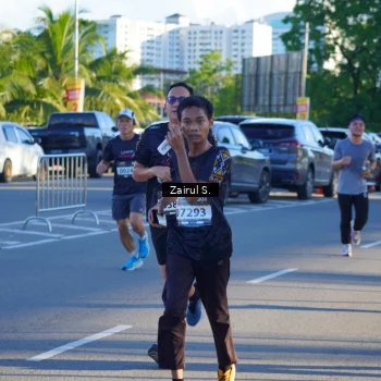 Runner Photo 1618342