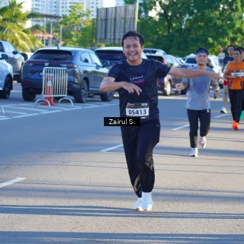 Runner Photo 1618356