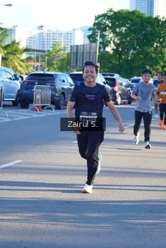 Runner Photo 1618366