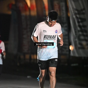 Runner Photo 1618421
