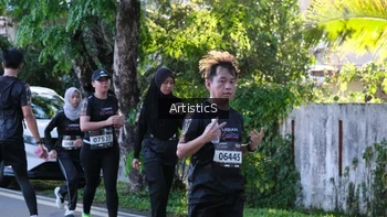 Runner Photo 1618614
