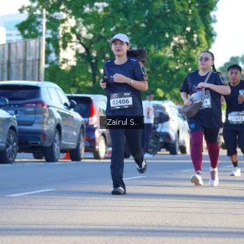 Runner Photo 1618676
