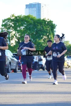 Runner Photo 1618717